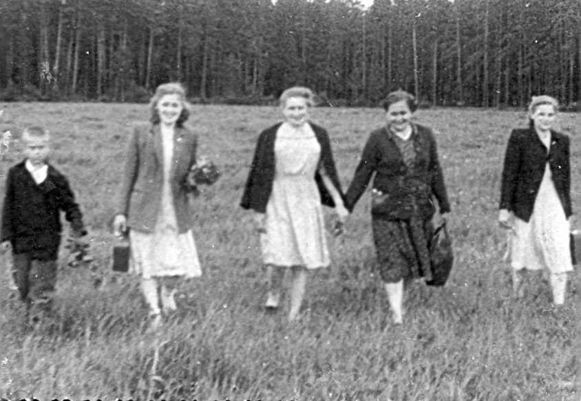  . 1953 .    