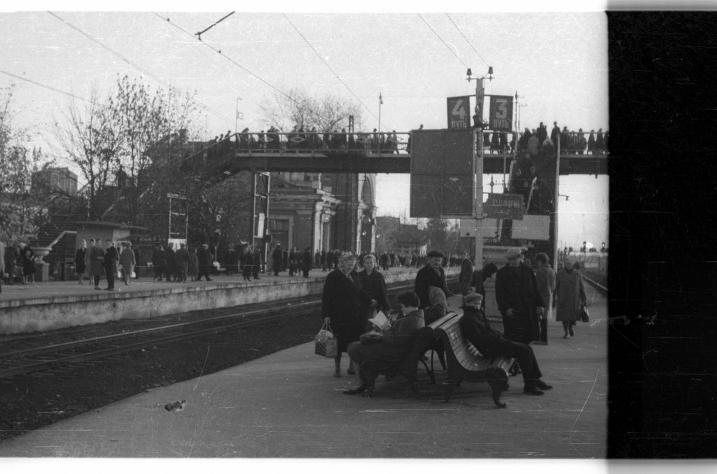   1968 .