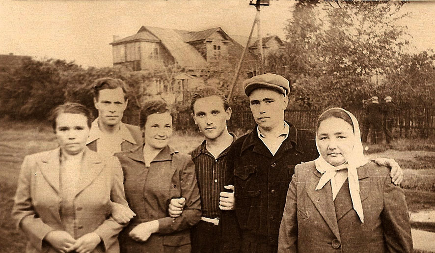   (  -)    .1956.