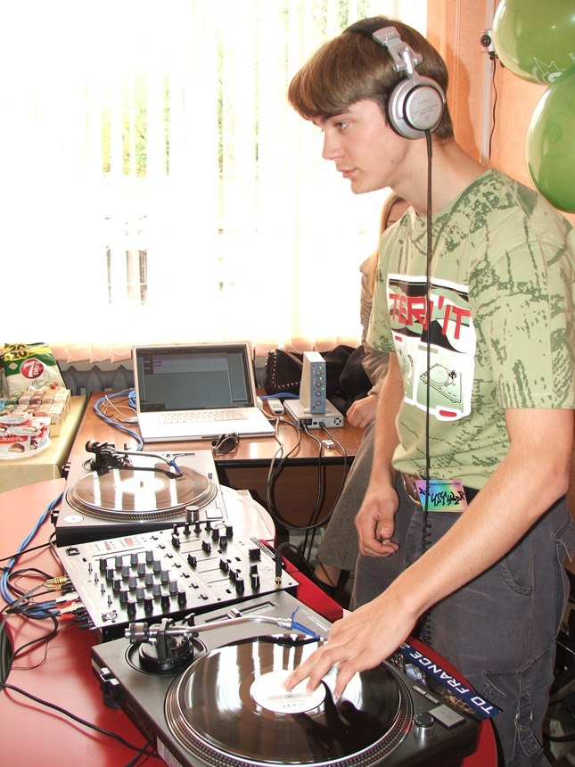     pushkino.org (18.09.05)  8 (DJ 4Styler)